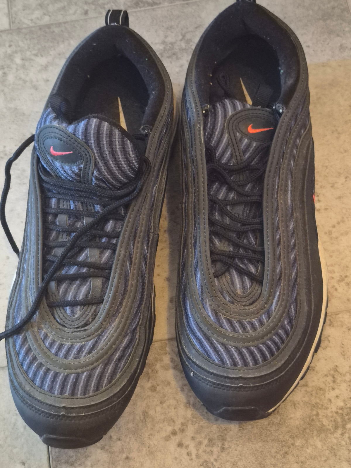 Pre-owned Nike men's trainers size 10